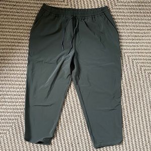 NWOT- Cropped Lululemon Pants